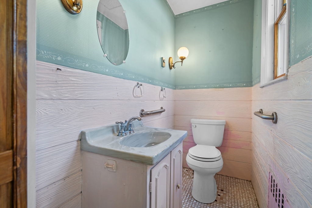48 Palmer St, Arlington, MA Photo #11