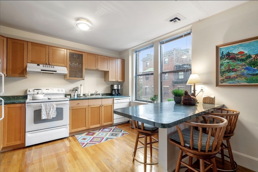 199 Marlborough St. 303
