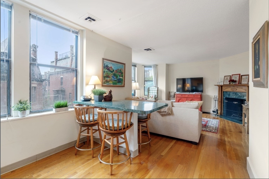 199 Marlborough St. 303