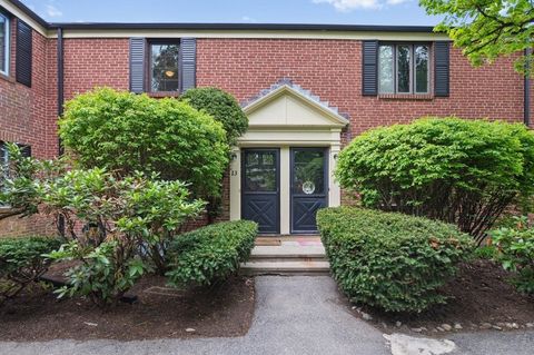 23 Pierce Rd 23 Watertown MA 02472