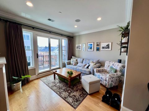 Photo of 37 P Street #4, Boston, MA 02127 (MLS # 73466137)