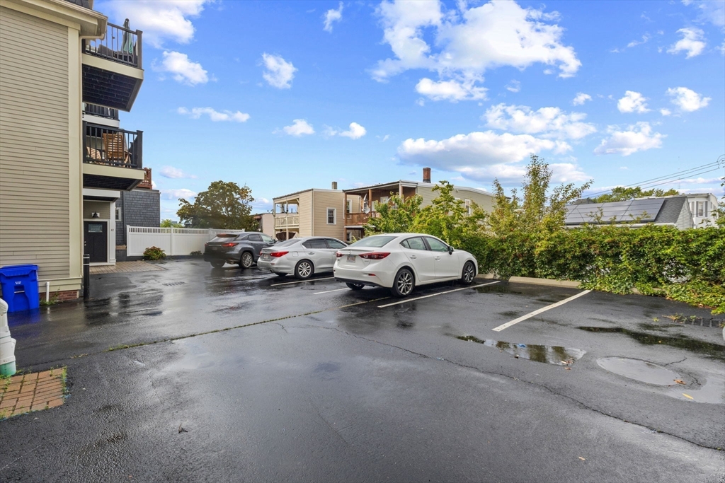 44 W Eagle St 1