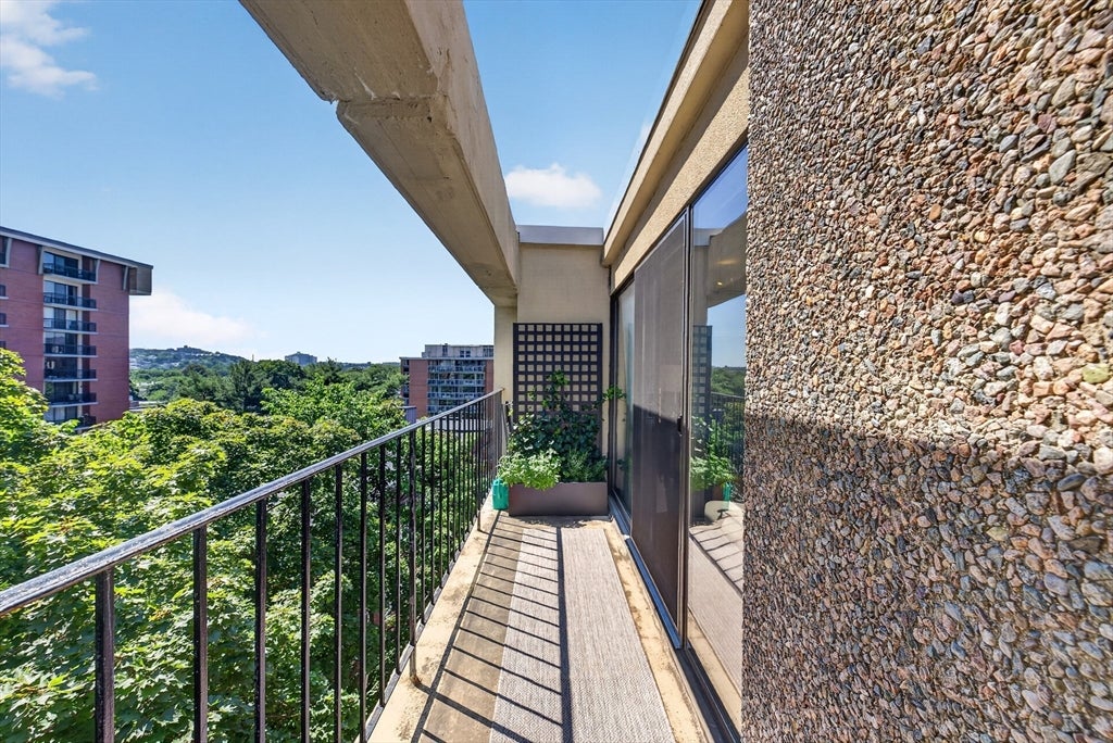 55 Sewall Ave #PHB, Brookline, MA Photo #20