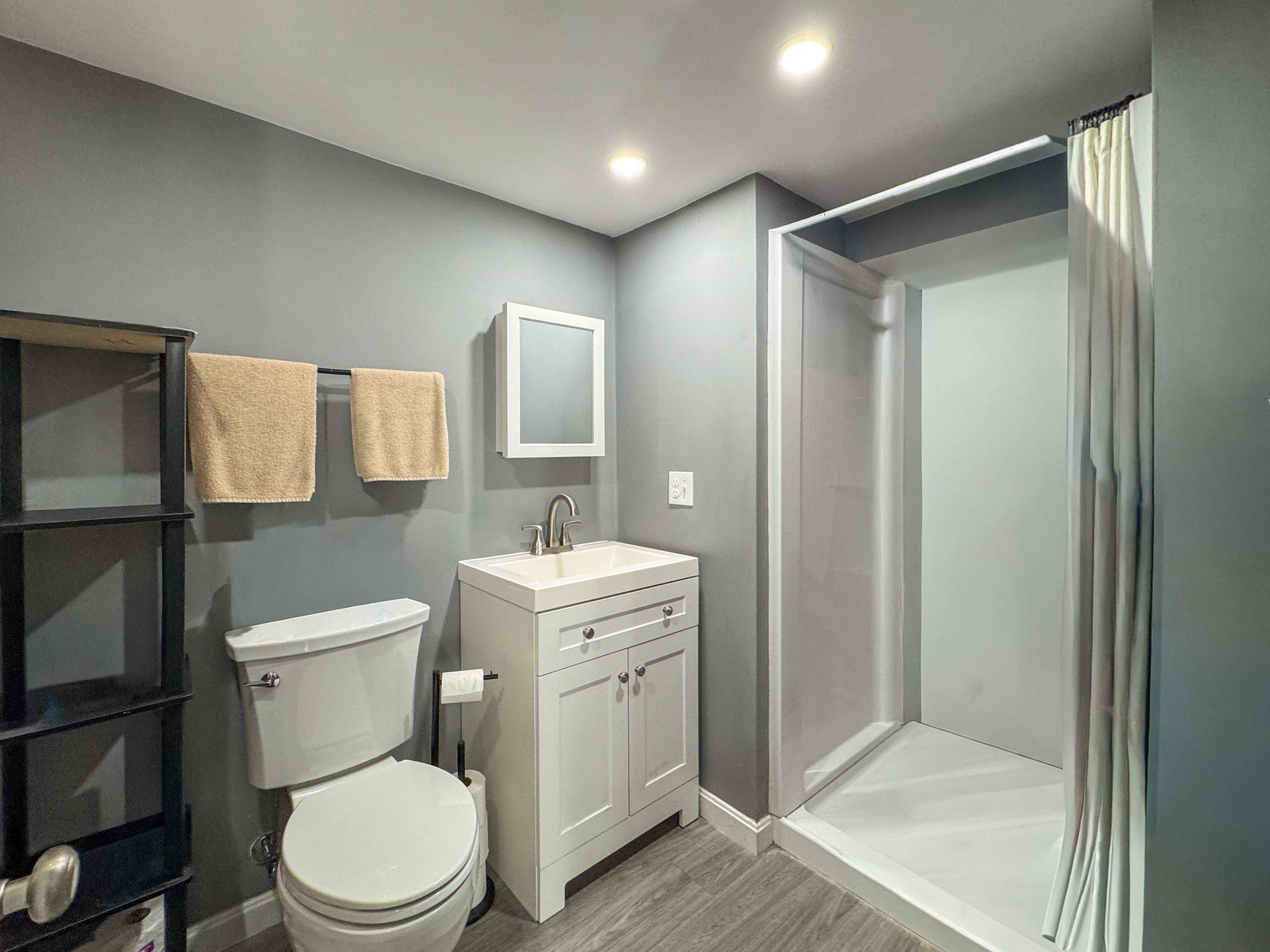 601 Wood St, Somerset, MA Photo #20