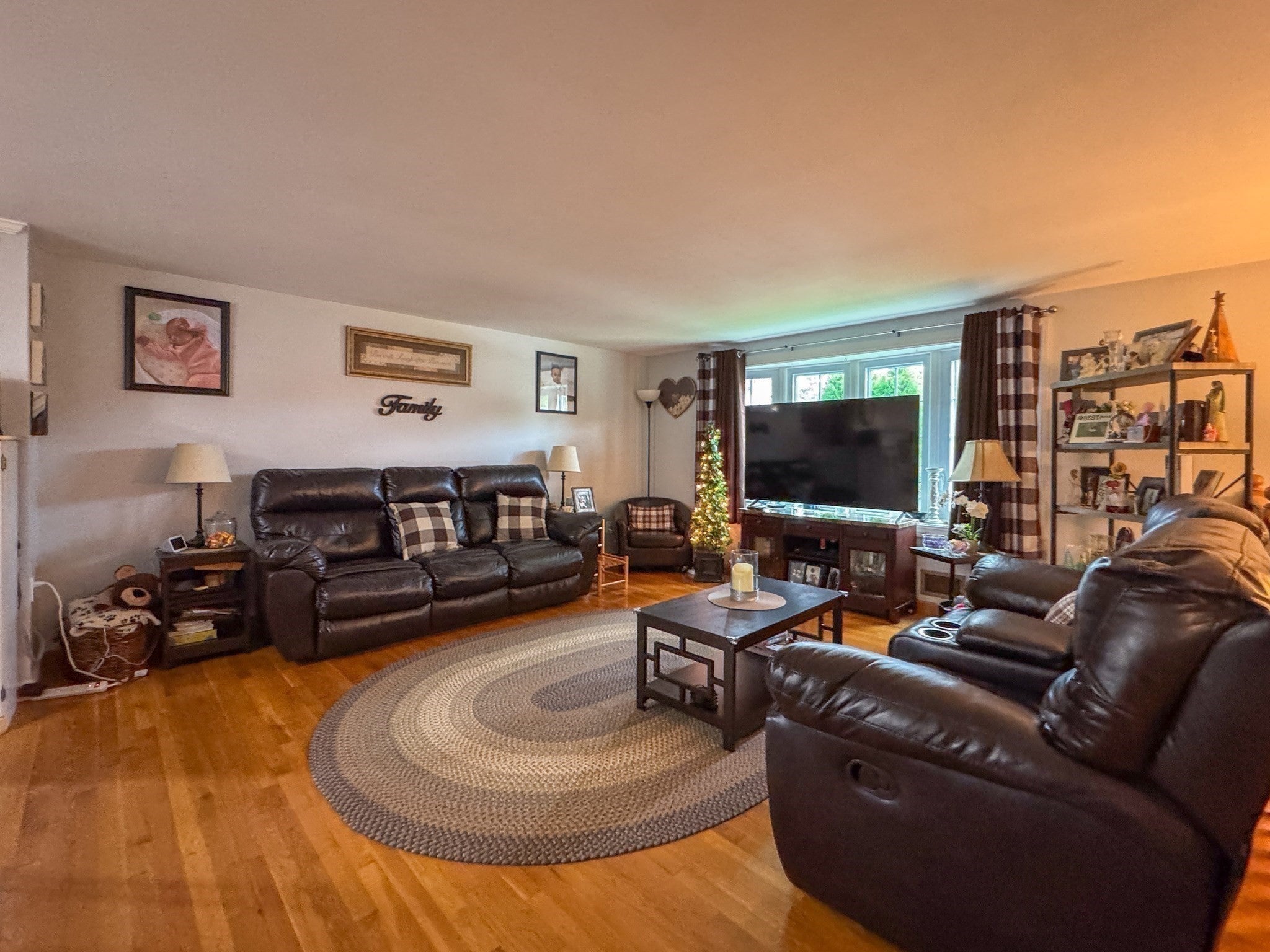601 Wood St, Somerset, MA Photo #7