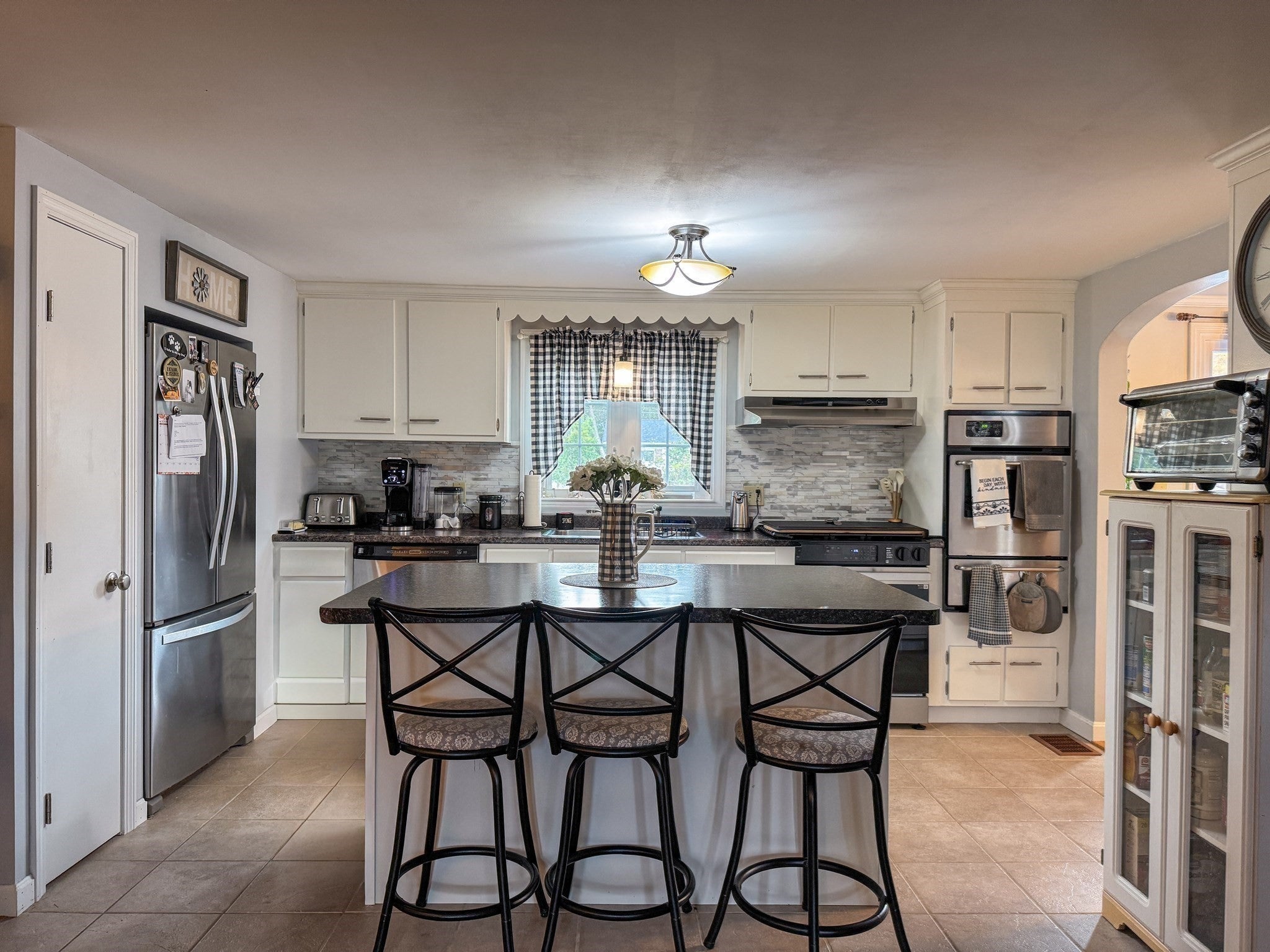 601 Wood St, Somerset, MA Photo #4