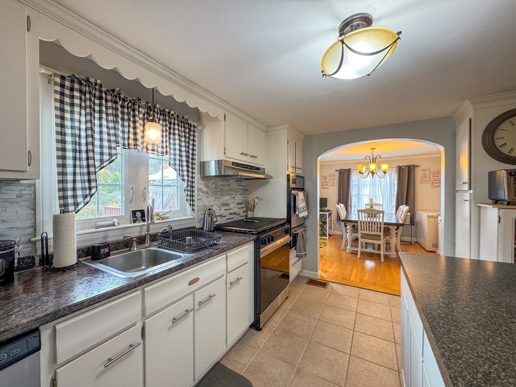 601 Wood St, Somerset, MA Photo #5
