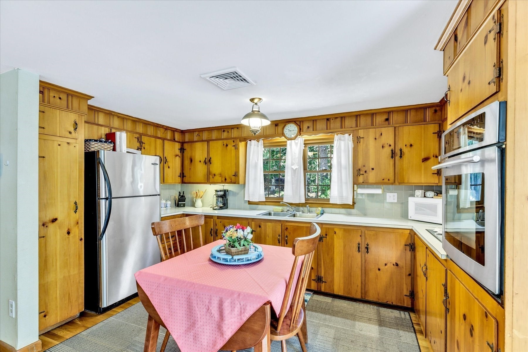 686 Queen Anne Rd, Harwich, MA Photo #3