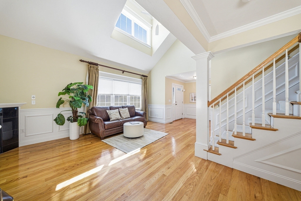 18 Ellsworth Village Rd 18