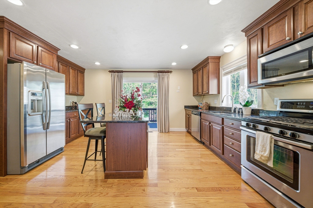 18 Ellsworth Village Rd 18