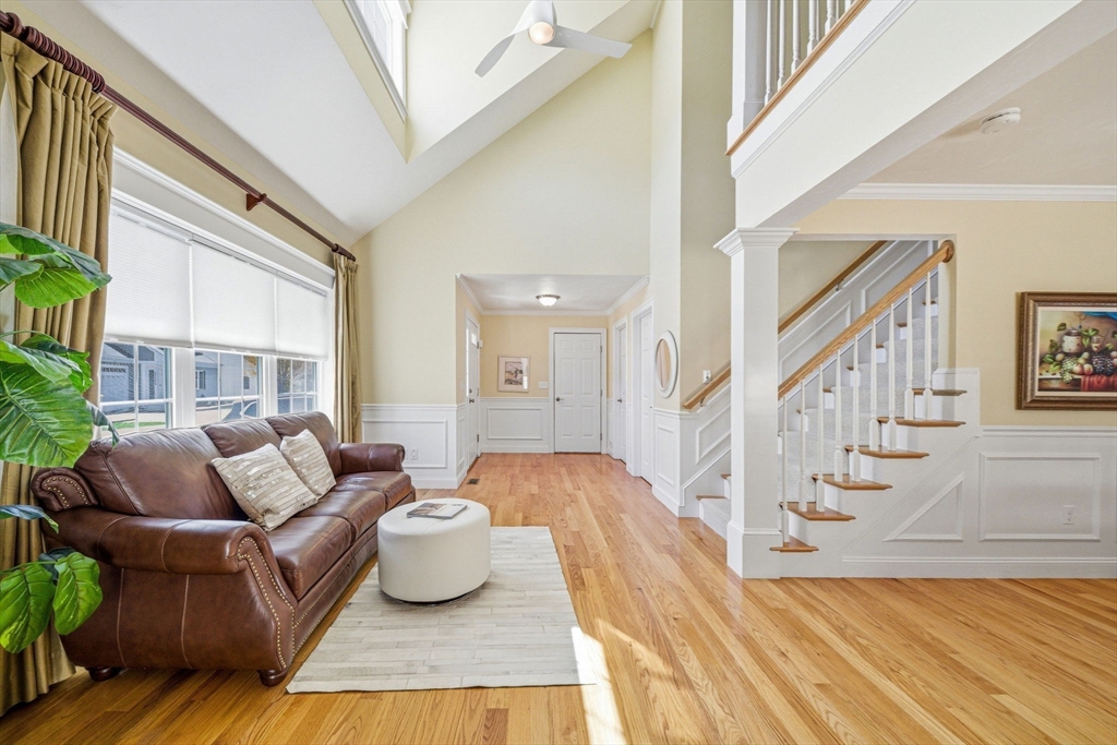 18 Ellsworth Village Rd 18