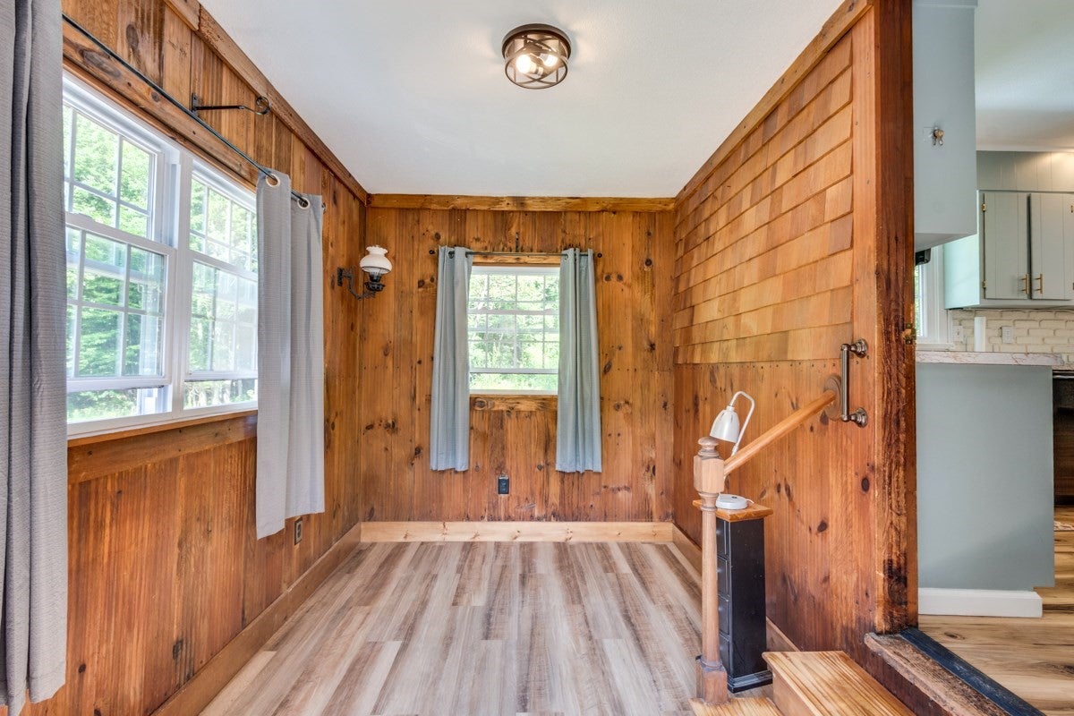 41 Oakmont Ave