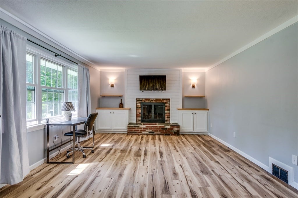 41 Oakmont Ave, Westminster, MA Photo #12