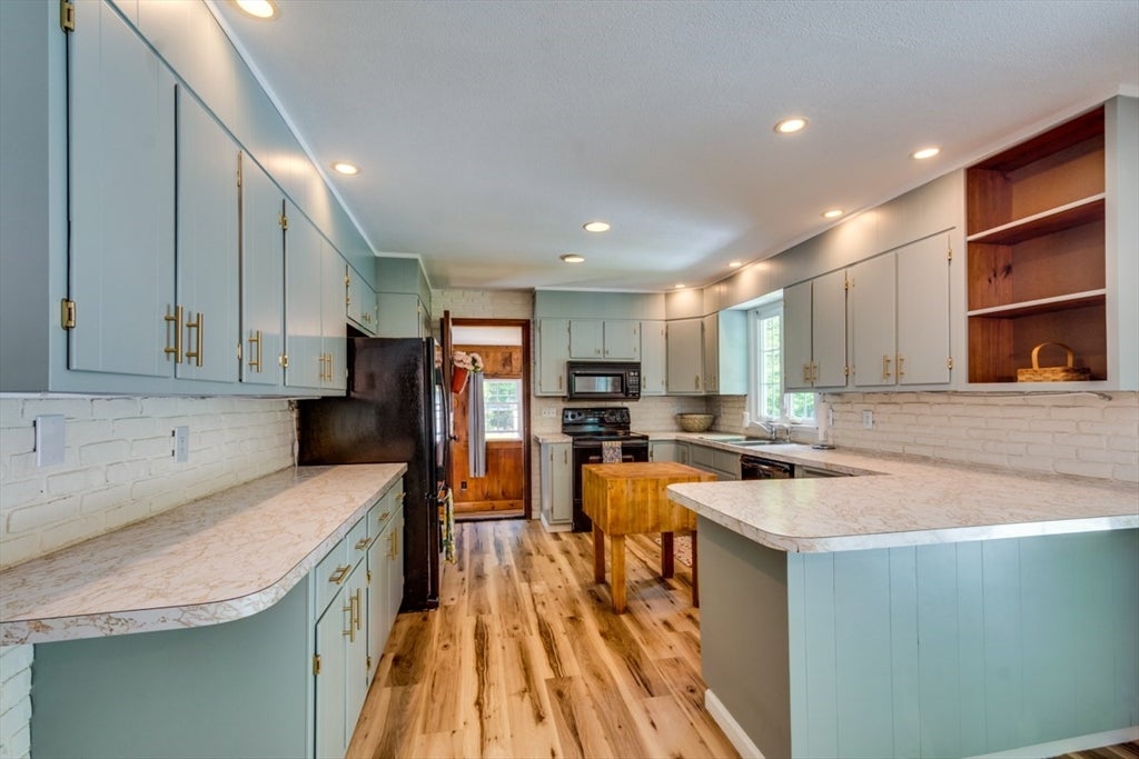 41 Oakmont Ave, Westminster, MA Photo #6