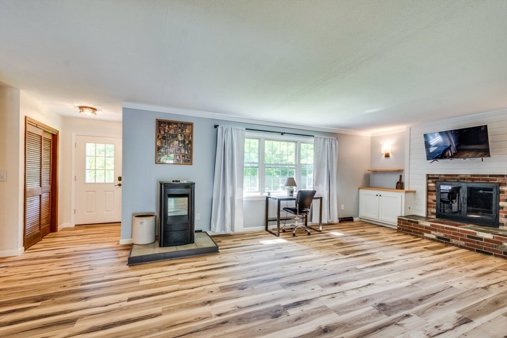 41 Oakmont Ave, Westminster, MA Photo #14
