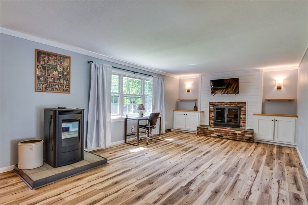 41 Oakmont Ave, Westminster, MA Photo #13