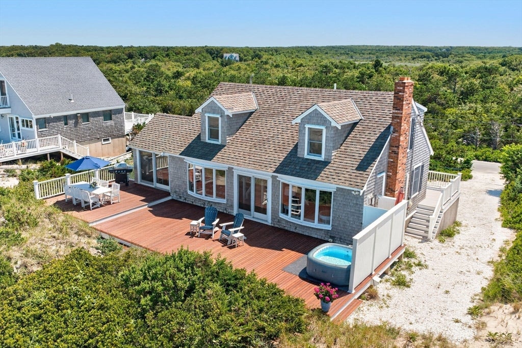 71-72 North Shore Boulevard