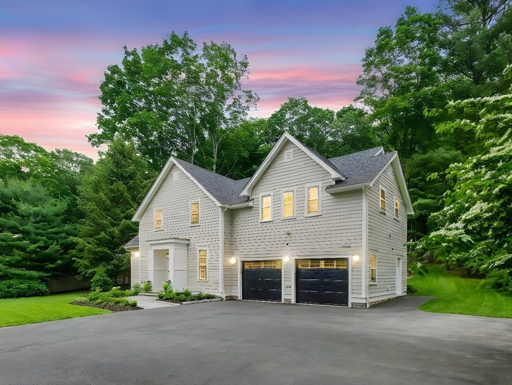 98 Great Plain Ave
