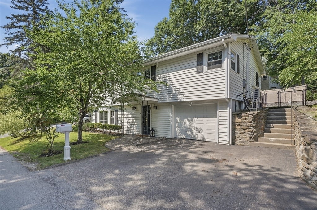 841 Grove Street Terrace, Worcester, MA, 841 Grove Street Terrace, Worcester, MA Photo #6
