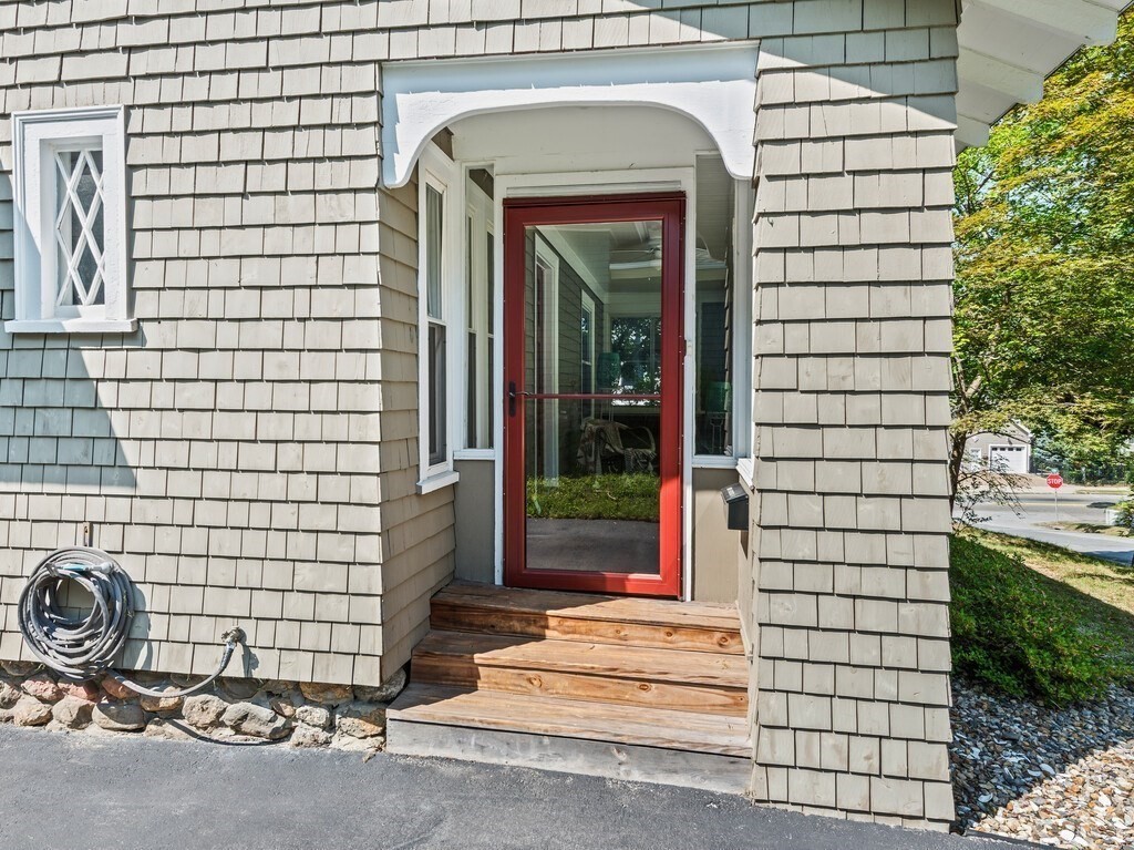 6 Iowa Street