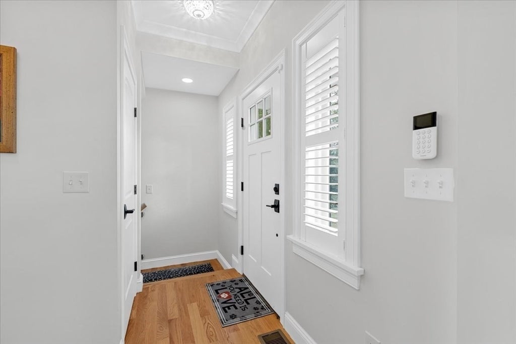 185 Locust St, Swansea, MA, 185 Locust St, Swansea, MA Photo #6