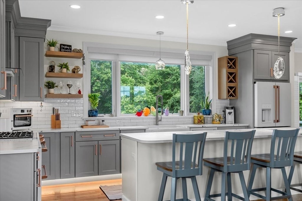 185 Locust St, Swansea, MA, 185 Locust St, Swansea, MA Photo #17