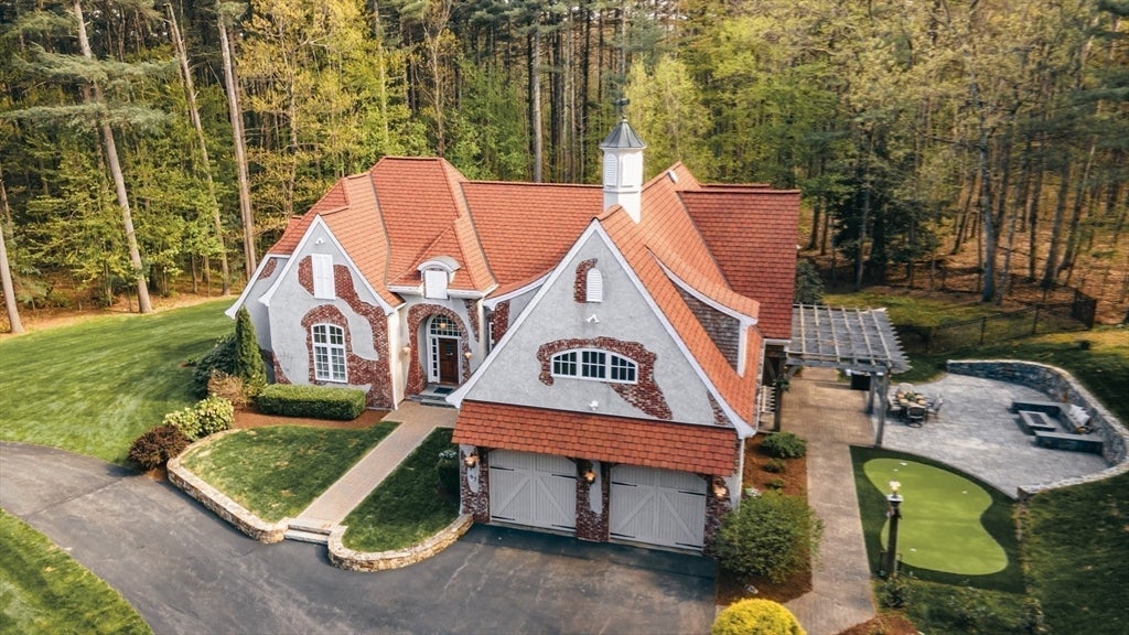 Photo: 97 Fox Run, Bolton, MA