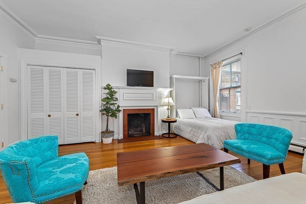 227 Marlborough St 4