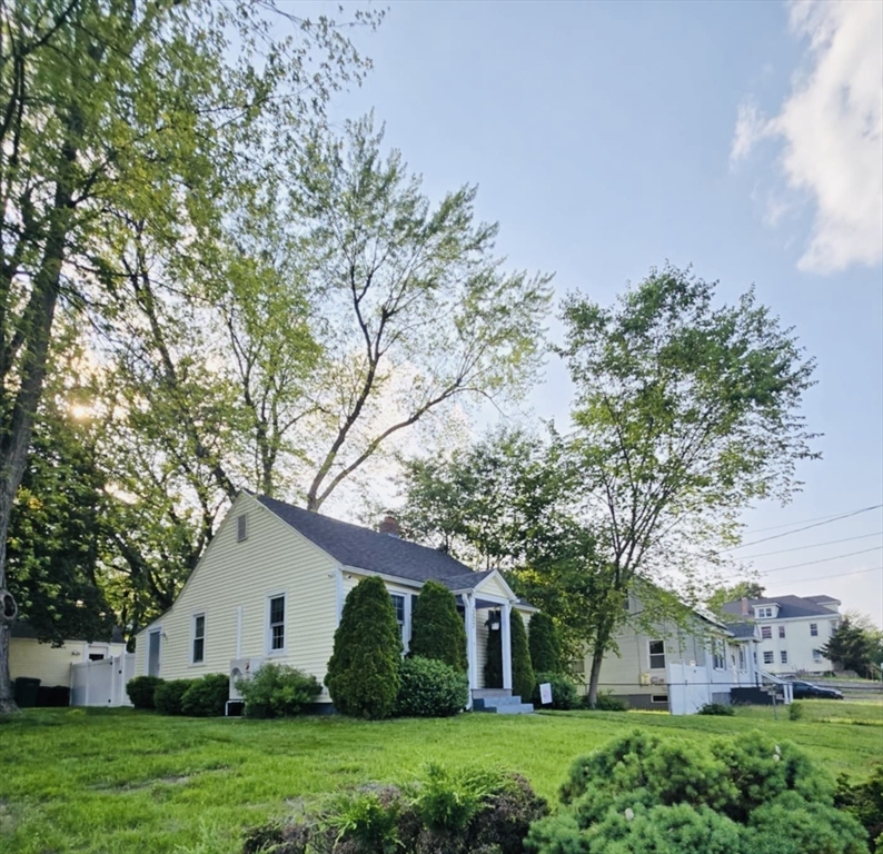 307 Boutelle St