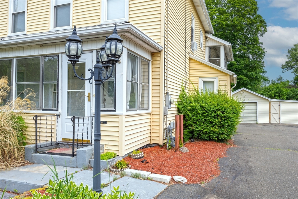 38 Nye St