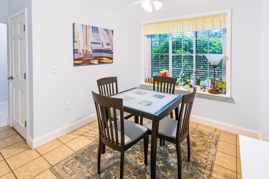 8 Cobblestone Ln 8
