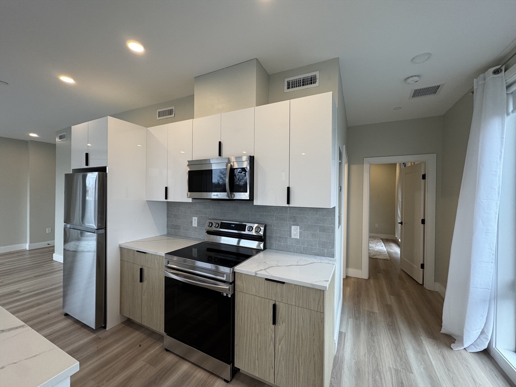 1700 Dorchester Ave 405