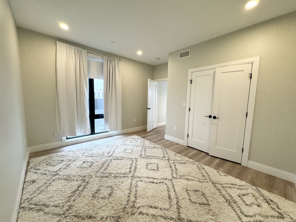 1700 Dorchester Ave 405