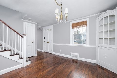 18 Larch Road Wellesley MA 02482