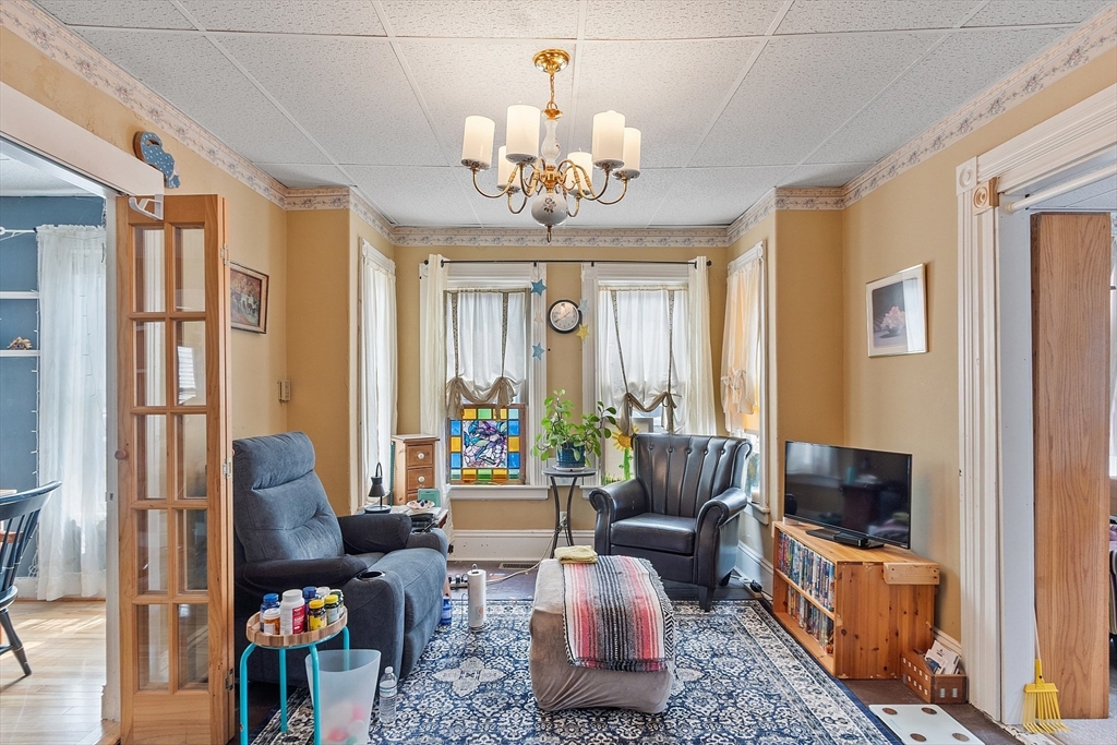 491 High St