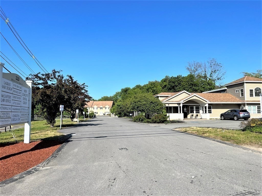 330 Boston Rd. EIGHT