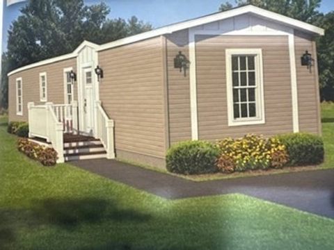 98 Newbury 2B Danvers MA 01923