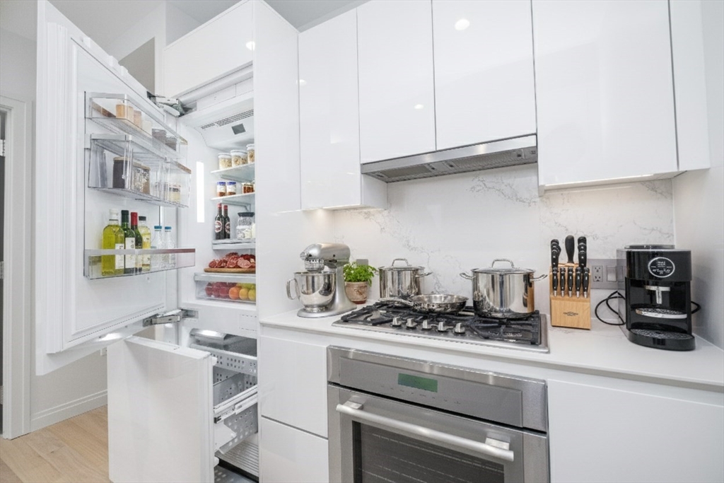 133 Seaport Blvd 1519