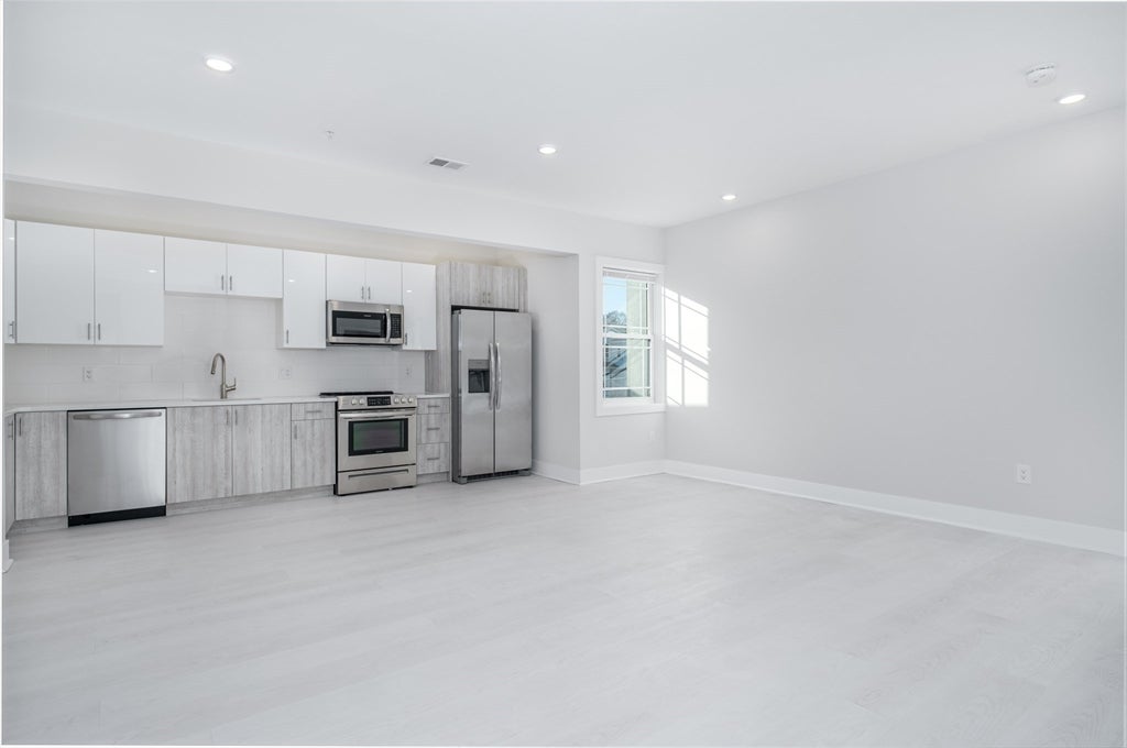 1540 N Shore Road #101, Revere, MA, 1540 N Shore Road #101, Revere, MA Photo #3