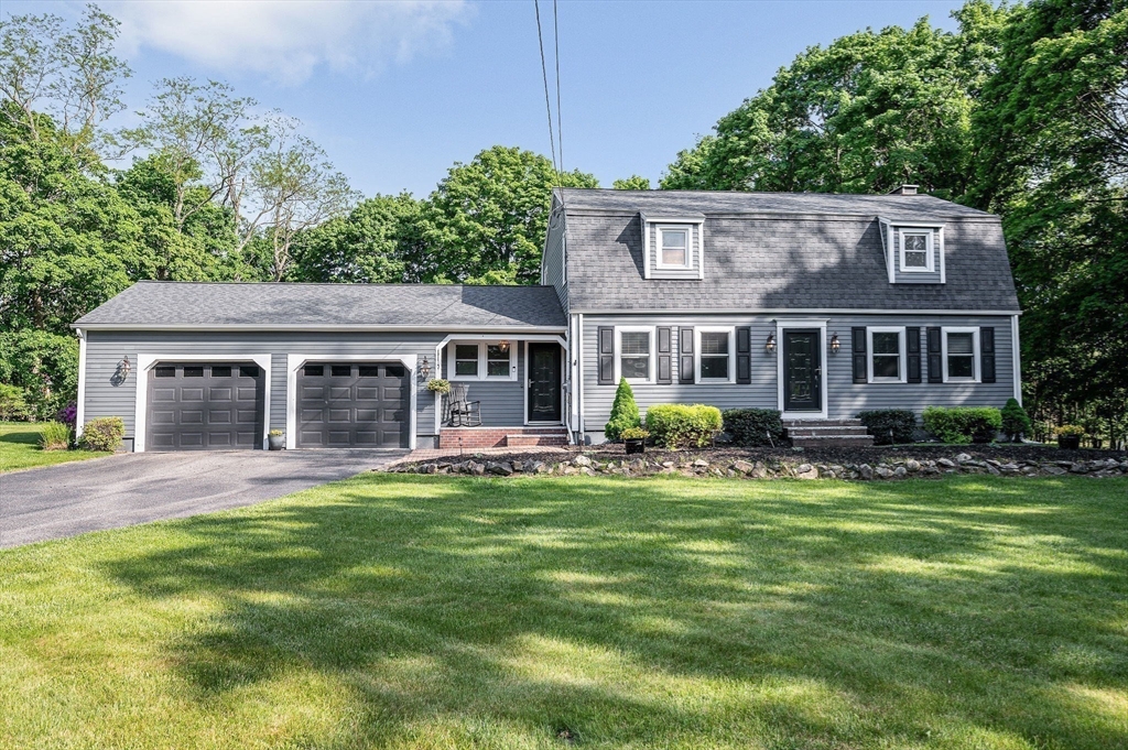 84 Robin Hill Rd