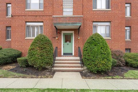 Photo of 20 Ashland St #1L, Worcester, MA 01609 (MLS # 73501278)