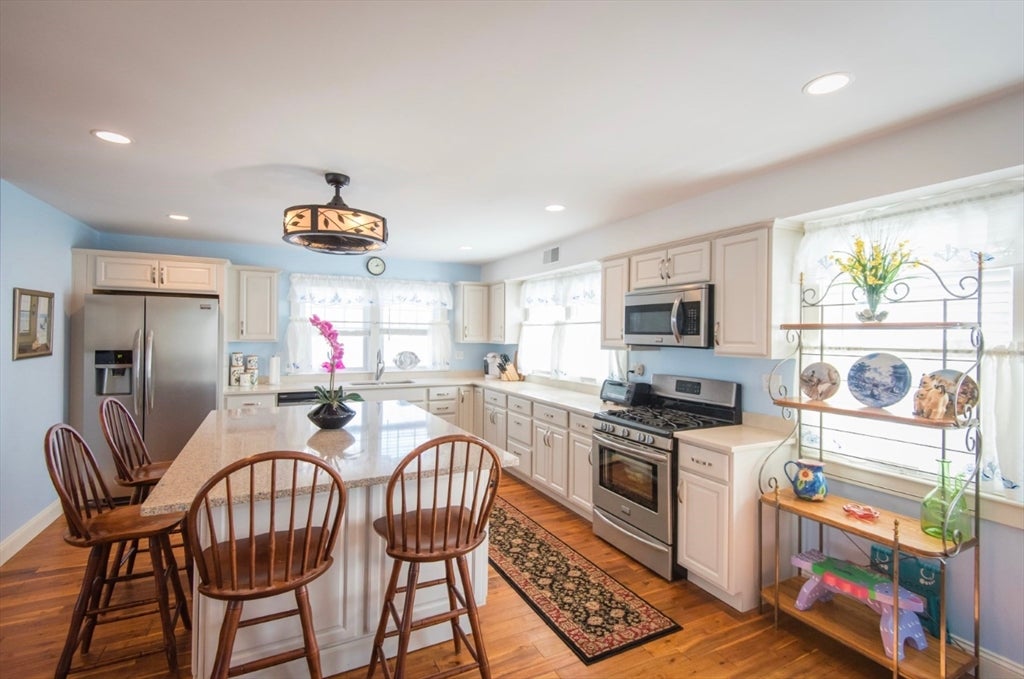 92 Marion Rd Upper Unit RD, Scituate, MA, 92 Marion Rd Upper Unit RD, Scituate, MA Photo #9