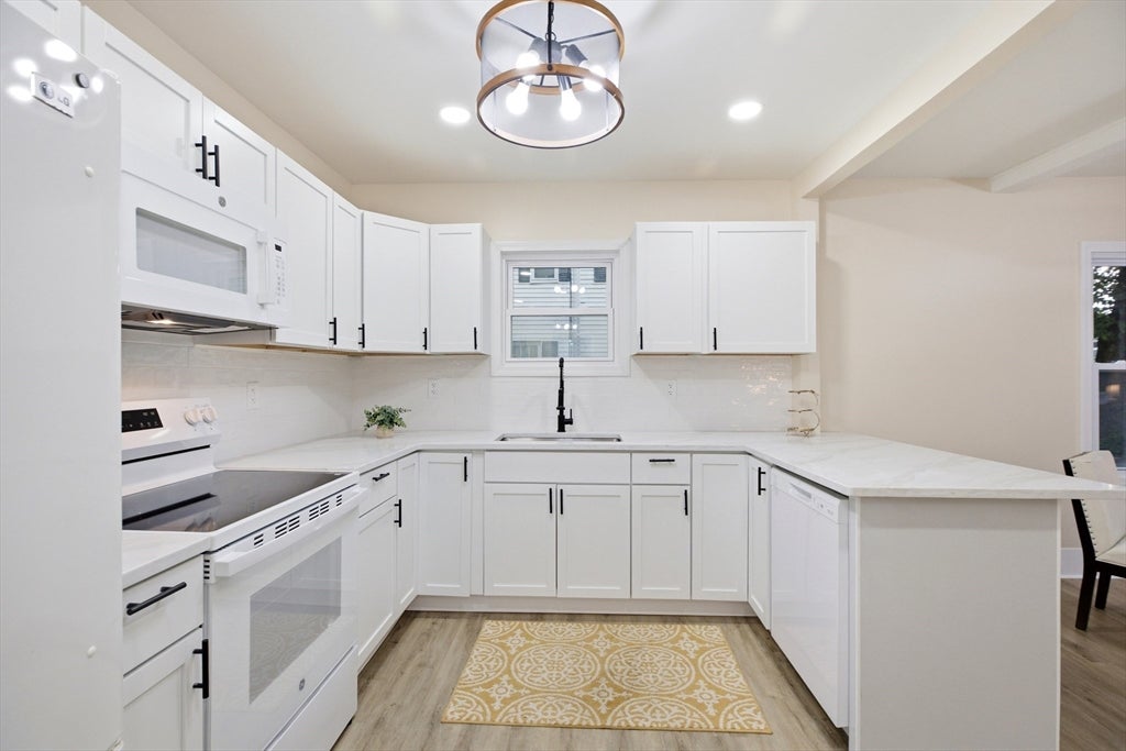 32 Sargon St, Springfield, MA, 32 Sargon St, Springfield, MA Photo #7