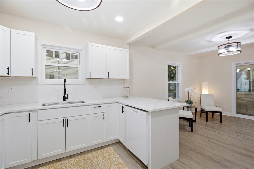 32 Sargon St, Springfield, MA, 32 Sargon St, Springfield, MA Photo #8
