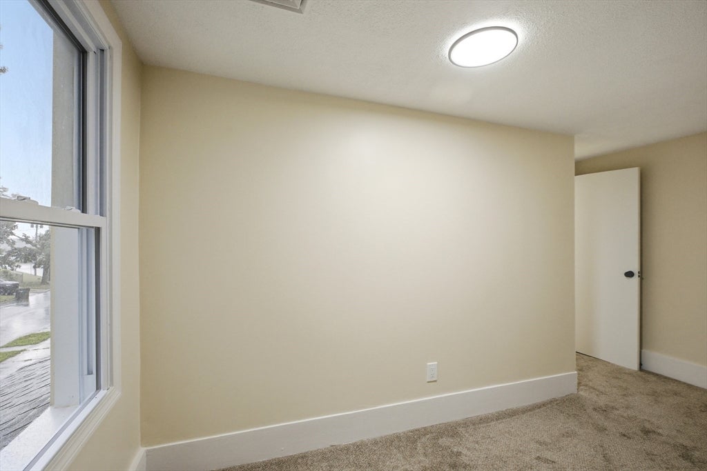 32 Sargon St, Springfield, MA, 32 Sargon St, Springfield, MA Photo #22