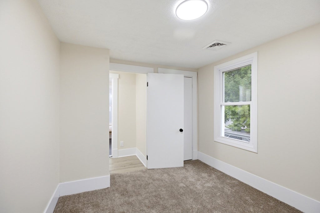 32 Sargon St, Springfield, MA, 32 Sargon St, Springfield, MA Photo #23