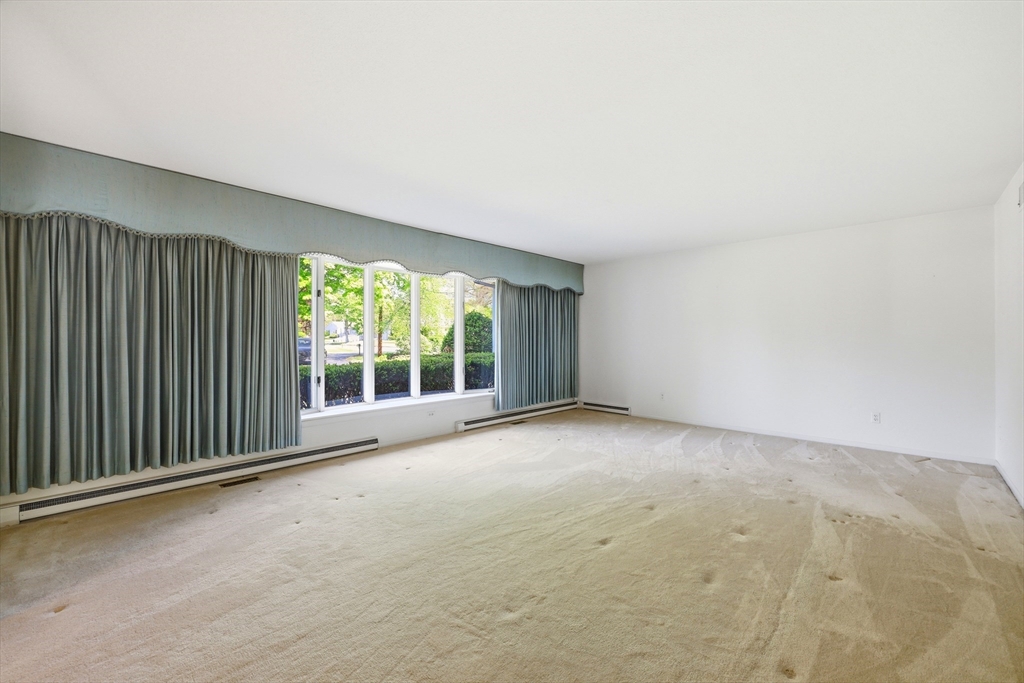 1303 Plumtree Rd