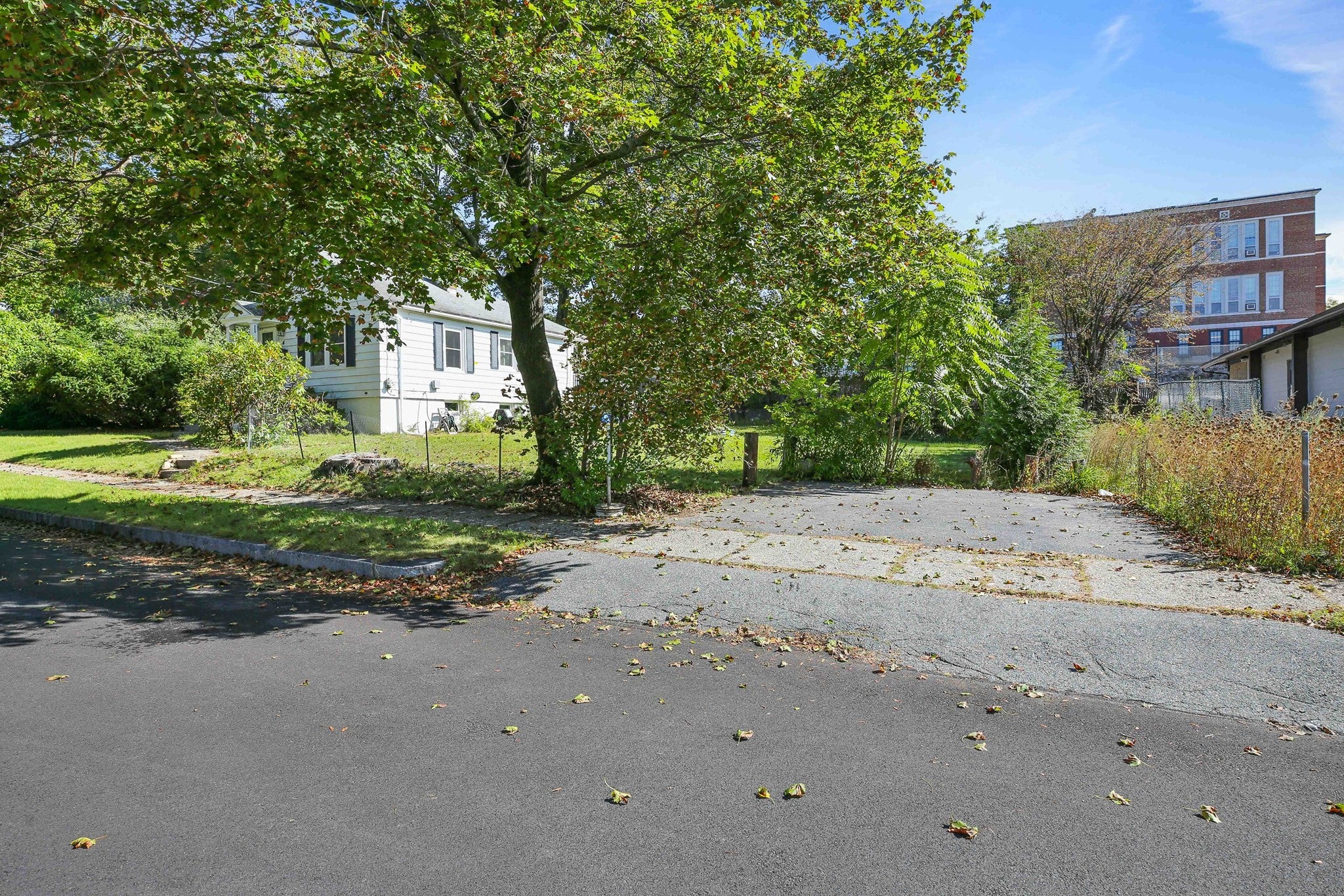 4 Pomona Rd, Worcester, MA Photo #7