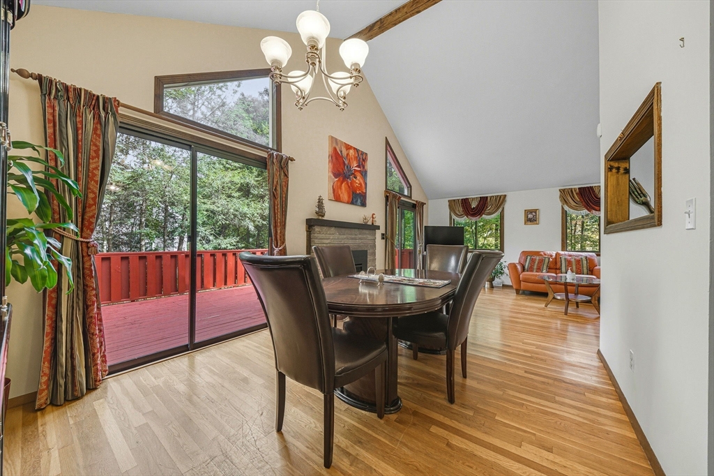 38 W Elm St