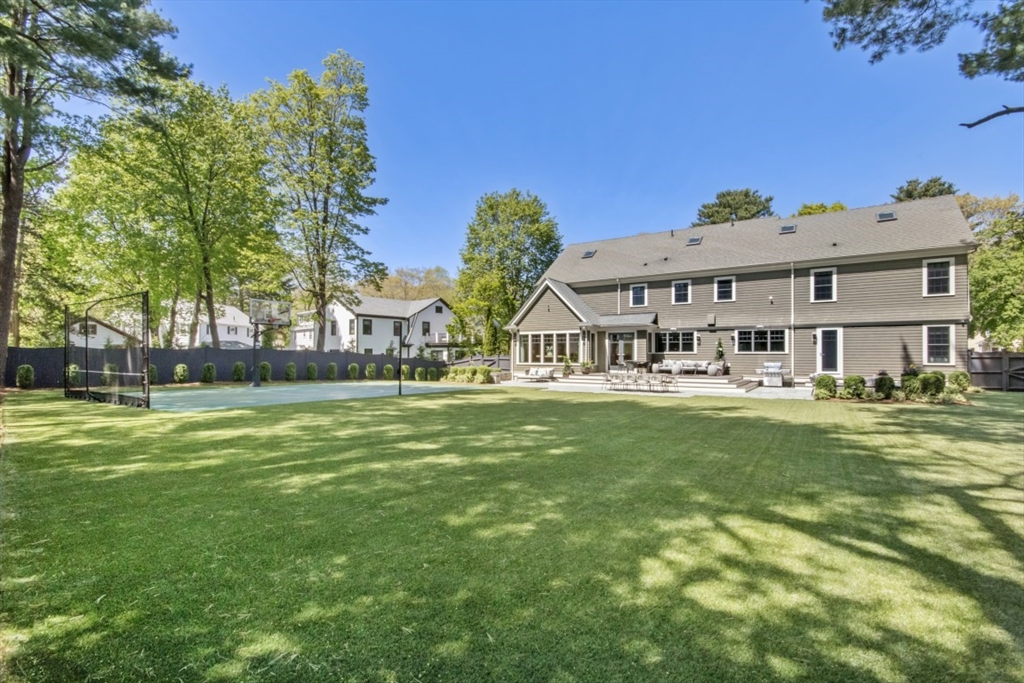 12 Alban Rd